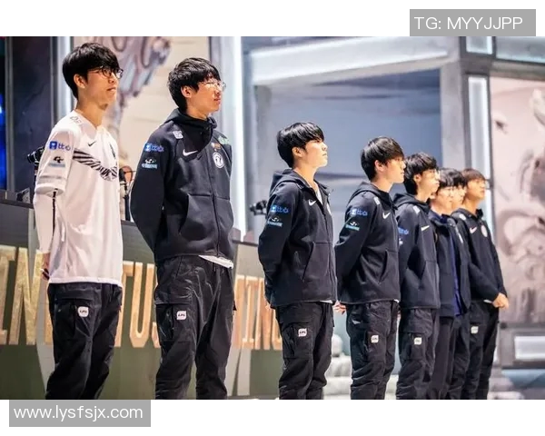 电竞新闻赛后分析FPX与IG对决中的耐力较量与战术深度探讨